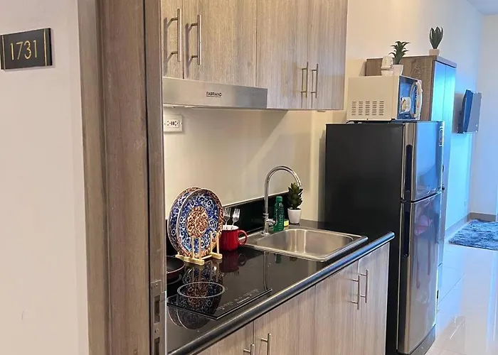 Apartment Unistay Coast Res R31 W Bal Sunset Vw Worldtrade Manila